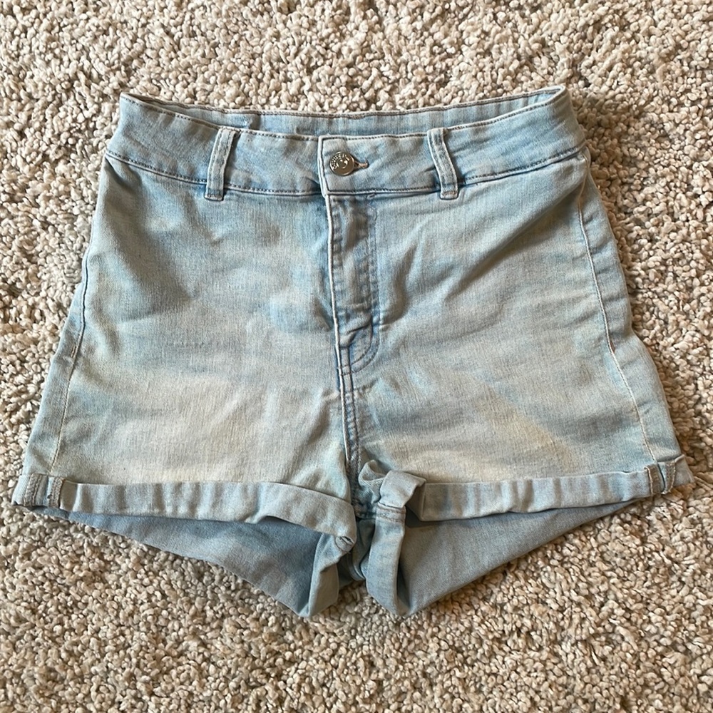 Acid Wash 1 in Jean Shorts